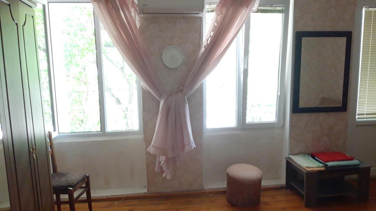 Pospolita Guest House คูทายสิ ภายนอก รูปภาพ
