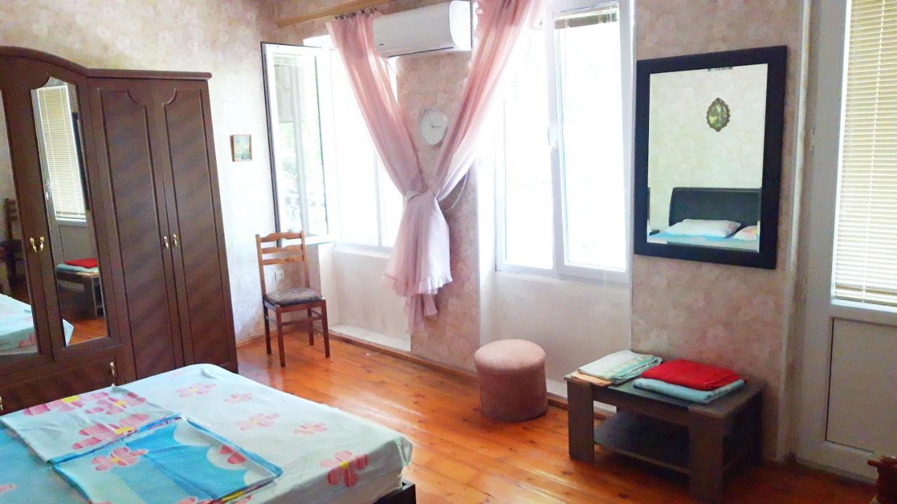 Pospolita Guest House คูทายสิ ภายนอก รูปภาพ