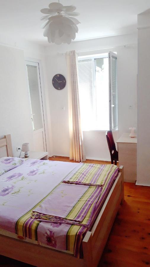 Pospolita Guest House คูทายสิ ภายนอก รูปภาพ