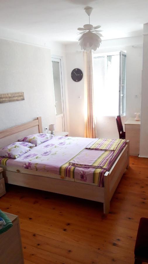 Pospolita Guest House คูทายสิ ภายนอก รูปภาพ