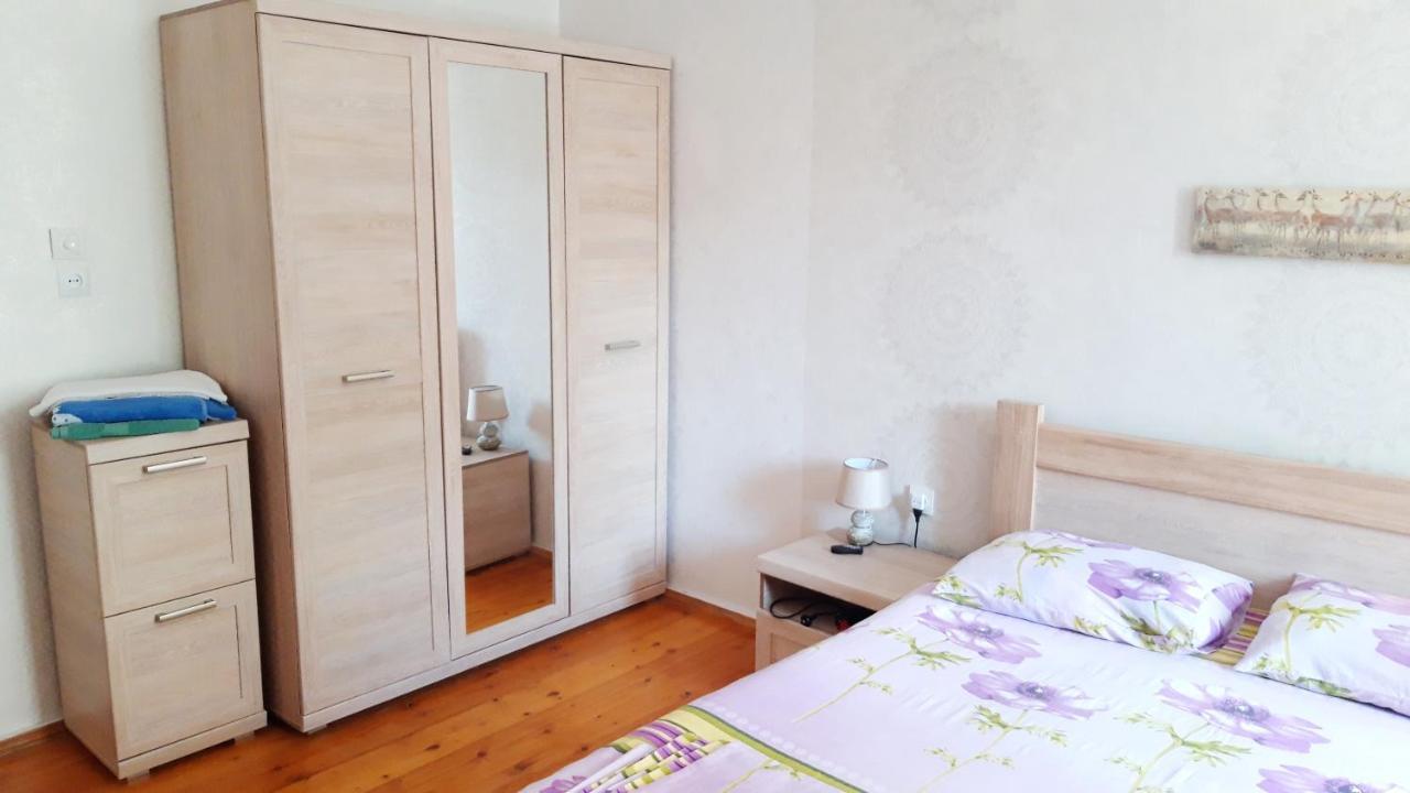 Pospolita Guest House คูทายสิ ภายนอก รูปภาพ