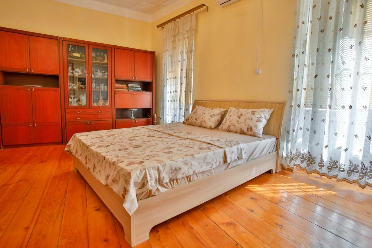 Pospolita Guest House คูทายสิ ภายนอก รูปภาพ