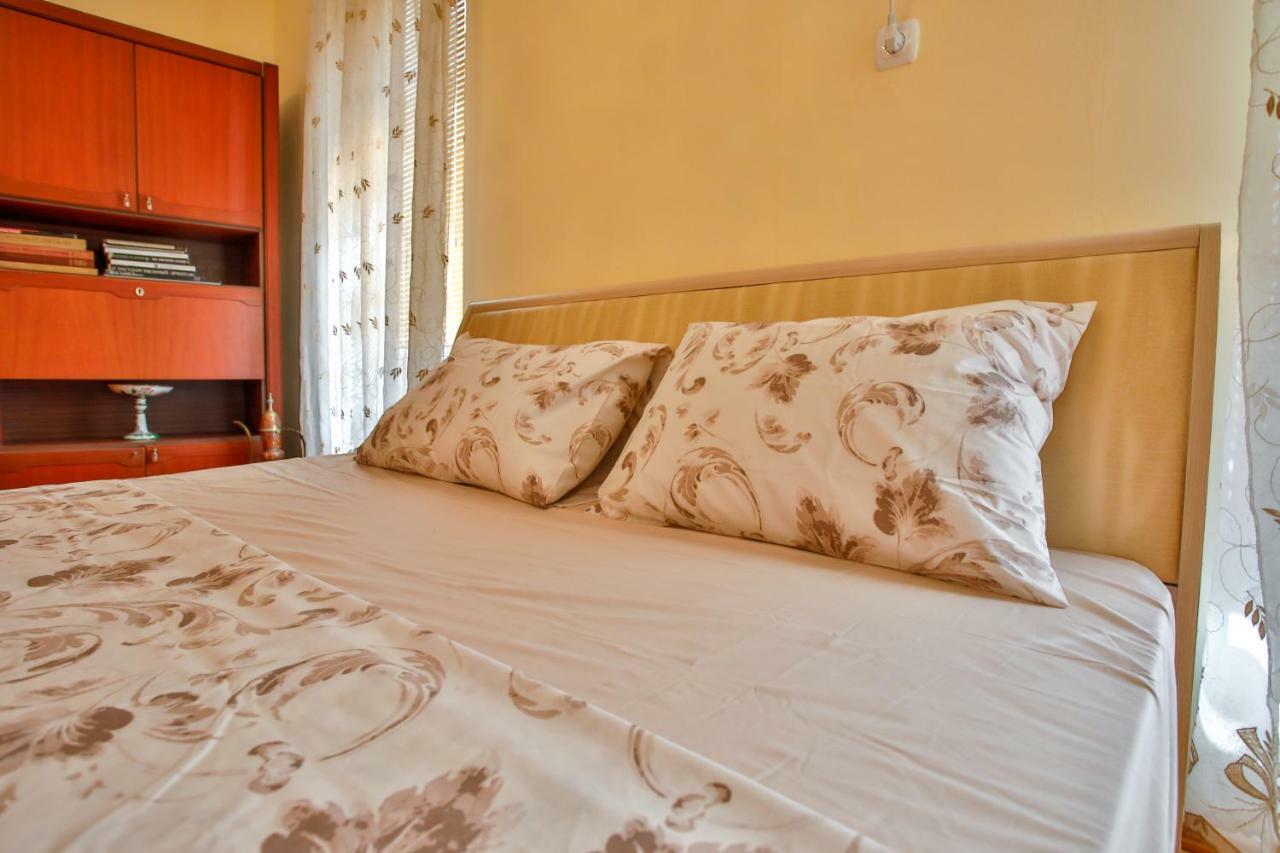 Pospolita Guest House คูทายสิ ภายนอก รูปภาพ