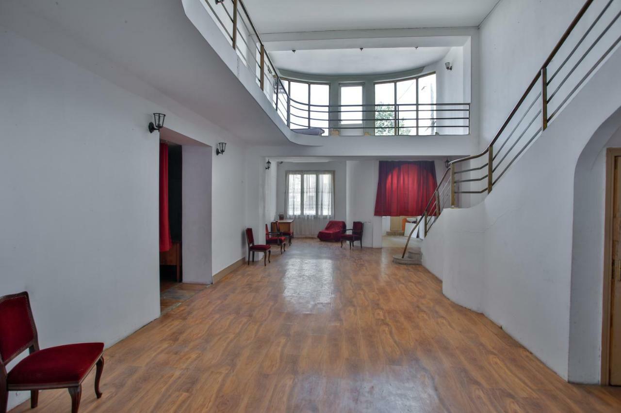 Pospolita Guest House คูทายสิ ภายนอก รูปภาพ